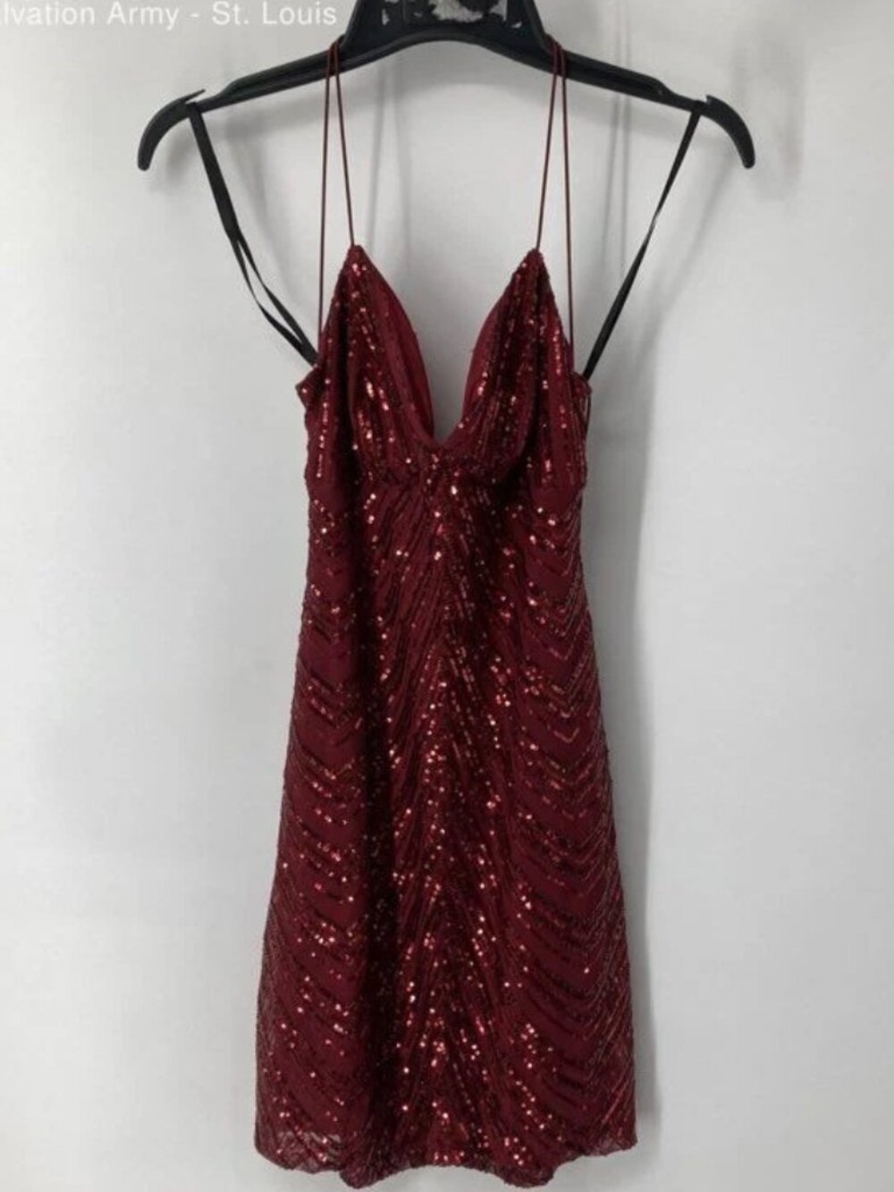 B. Darlin Womens Red Sequin Sleeveless V-Neck Bodycon Dress